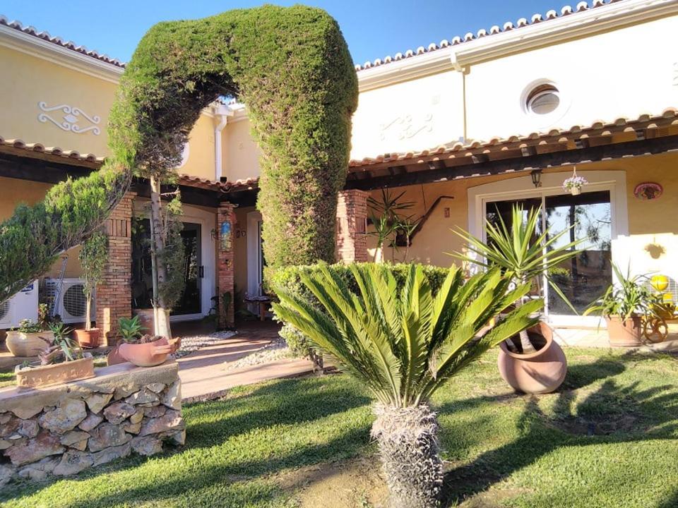 Villa Bora-Bora Pêra Exteriör bild