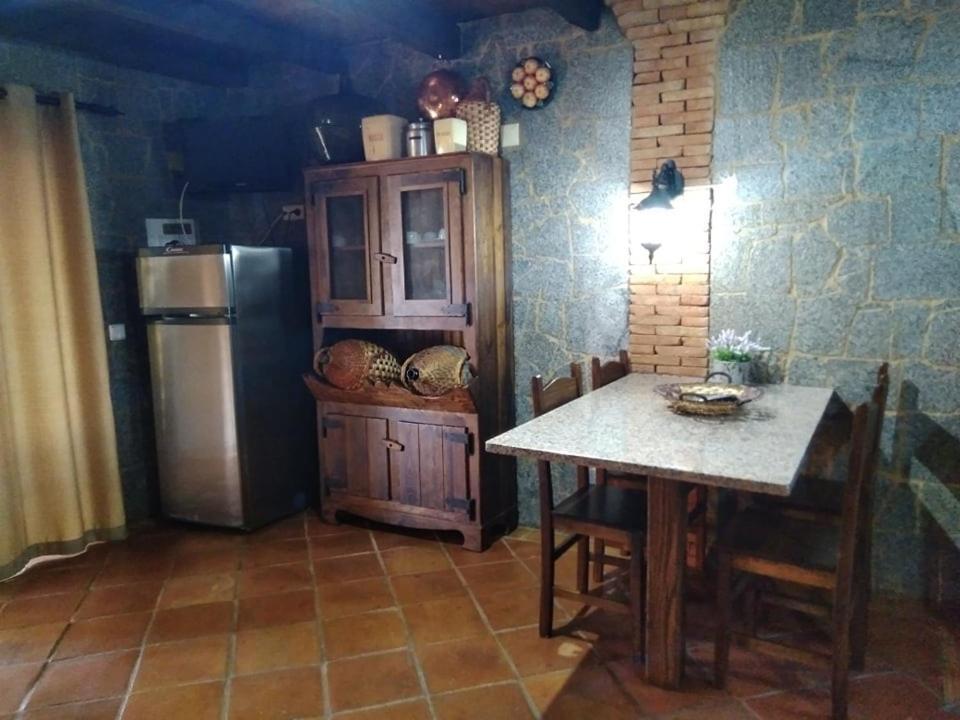 Villa Bora-Bora Pêra Exteriör bild