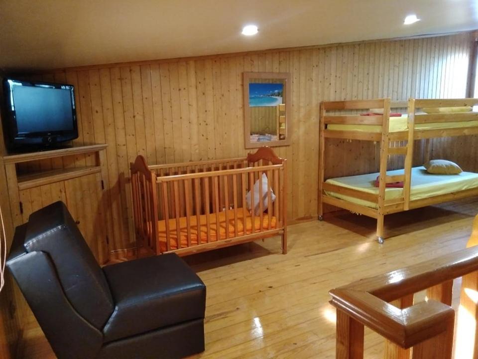 Villa Bora-Bora Pêra Exteriör bild