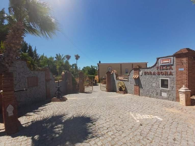Villa Bora-Bora Pêra Exteriör bild