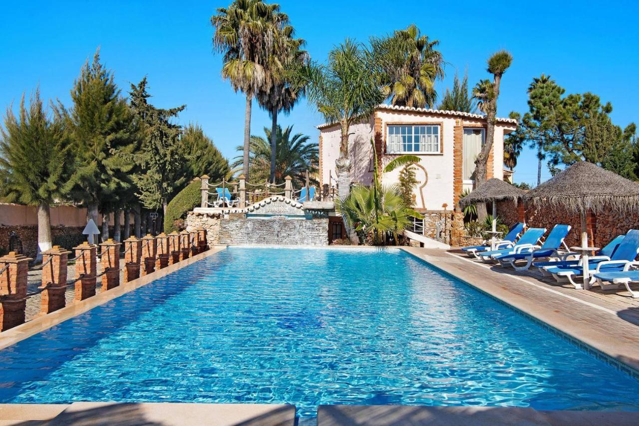 Villa Bora-Bora Pêra Exteriör bild