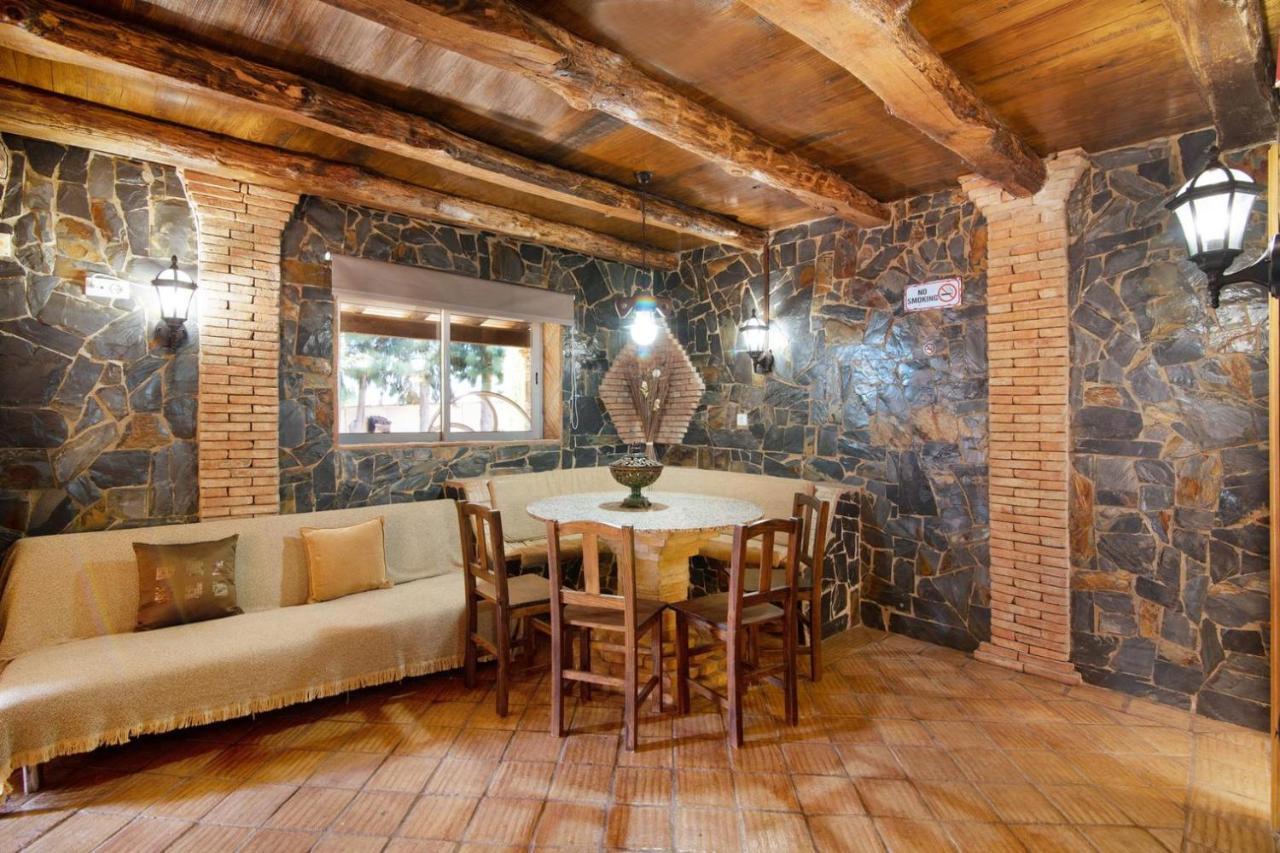 Villa Bora-Bora Pêra Exteriör bild