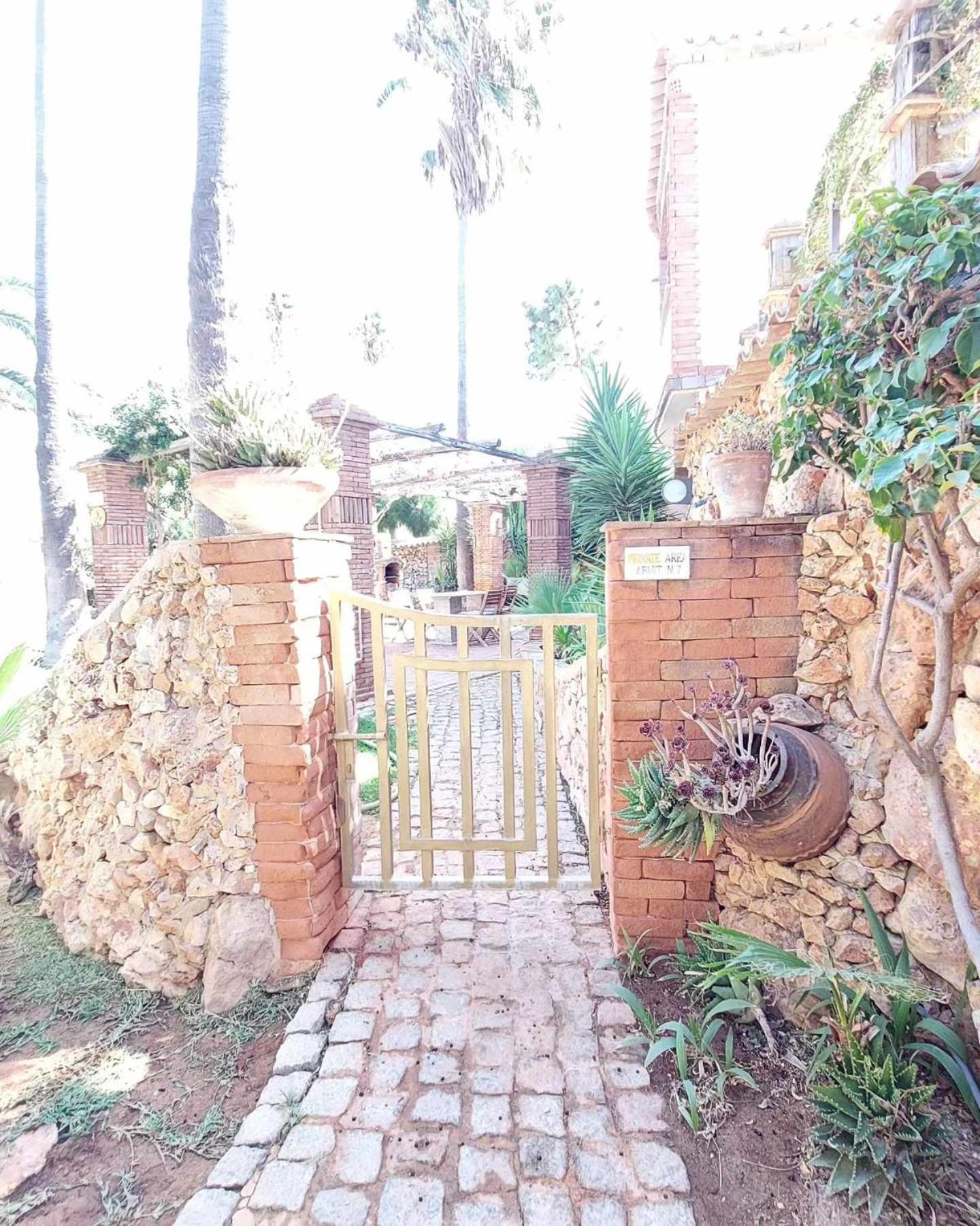Villa Bora-Bora Pêra Exteriör bild
